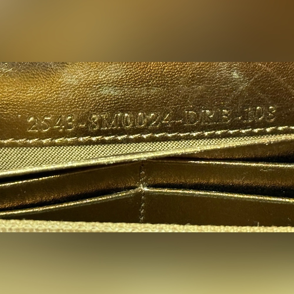 Fendi metallic gold wallet - Picture 17 of 17